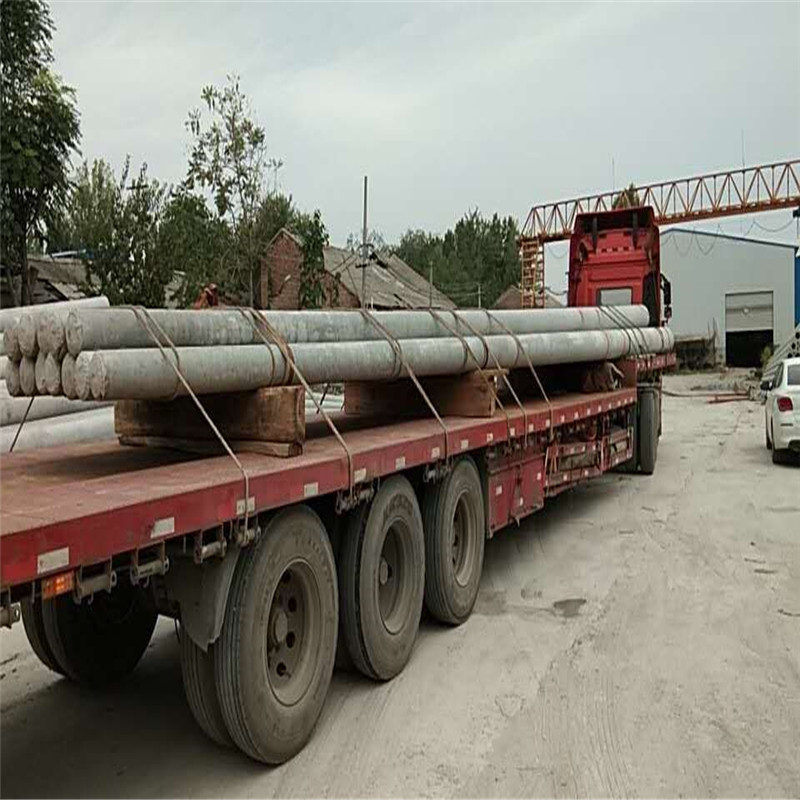 寧波北侖區15米190預應力水泥電線(xiàn)桿裝車(chē)